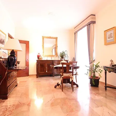 Modern Private Bedroom, Sardinian's Colourful City * Cagliari