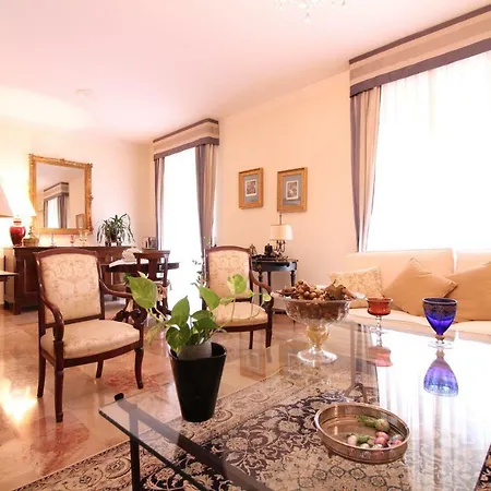 Modern Private Bedroom, Sardinian's Colourful City * Cagliari